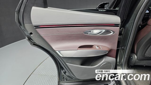 Genesis GV70 2.5T Gasoline AWD 2025 — фото 31