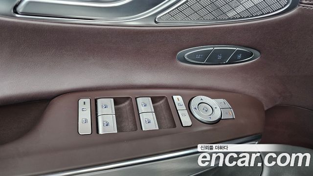 Genesis GV70 2.5T Gasoline AWD 2025 — фото 33