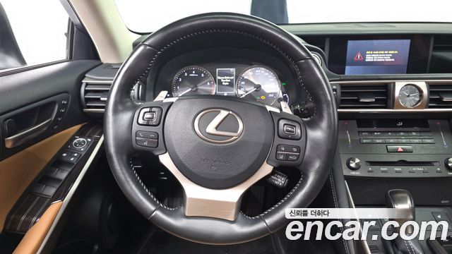 Lexus IS300 Supreme 2019 — фото 13