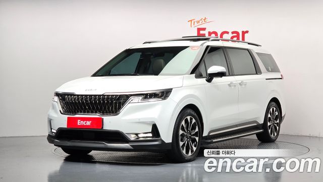 Kia Carnival (IV) Gasoline 9-Seater Signature 2023 — фото 1