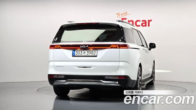 Kia Carnival (IV) Gasoline 9-Seater Signature 2023 — фото 4