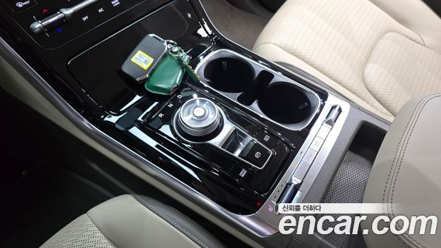 Kia Carnival (IV) Gasoline 9-Seater Signature 2023 — фото 9