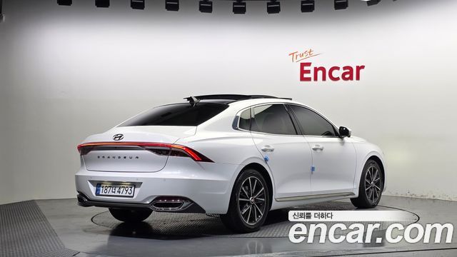 Hyundai Grandeur (IG) 2.5 Le Blanc 2023 — фото 2
