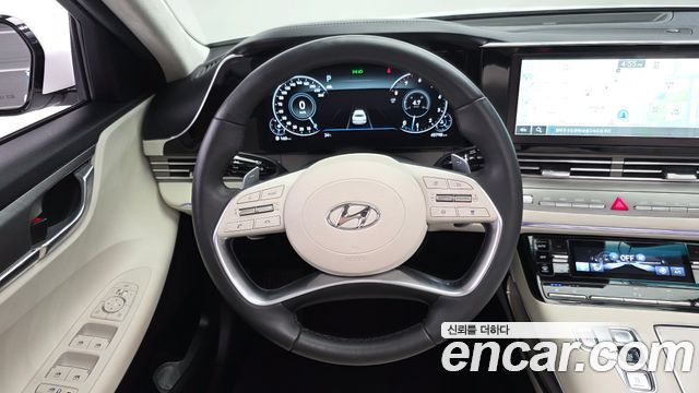 Hyundai Grandeur (IG) 2.5 Le Blanc 2023 — фото 13