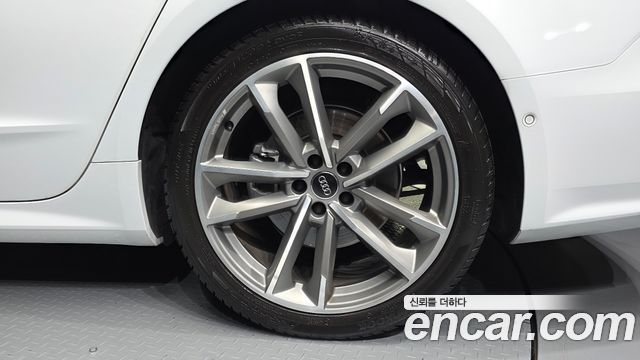 Audi A7 (4K) 55 TFSI Quattro Premium 2020 — фото 21