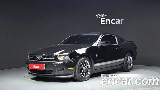 Ford Mustang Coupe