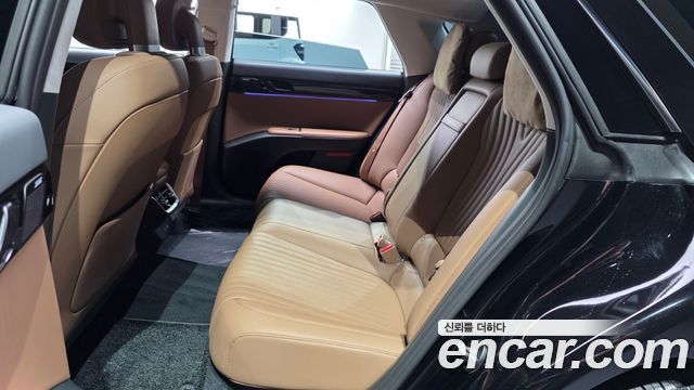 Hyundai Grandeur (GN7) 2,5 Gasoline 2WD Calligraphy 2025 — фото 11