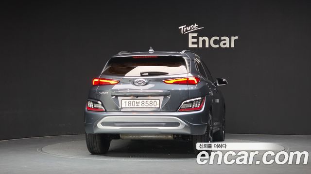 Hyundai Kona Gasoline 2.0 2WD Inspiration 2021 — фото 4
