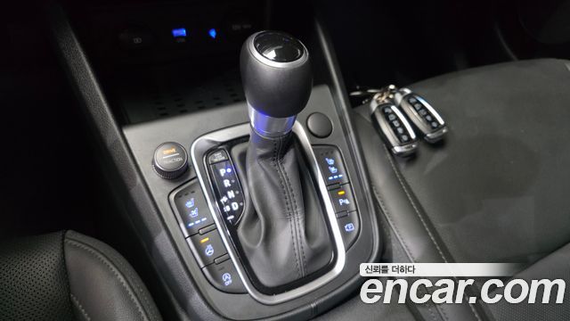 Hyundai Kona Gasoline 2.0 2WD Inspiration 2021 — фото 9