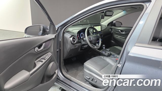 Hyundai Kona Gasoline 2.0 2WD Inspiration 2021 — фото 10