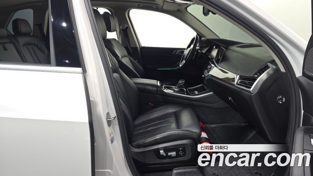 BMW X5 (G05) xDrive 40i xLine 2022 — фото 11