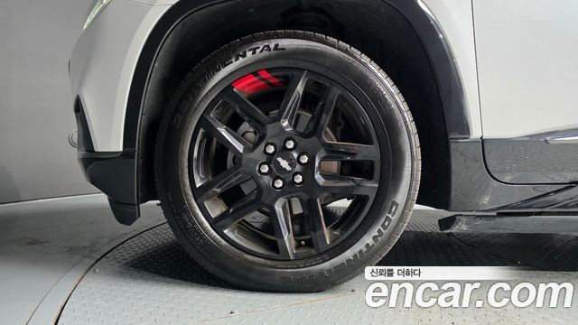 Chevrolet Traverse 3.6 AWD Redline 2020 — фото 5