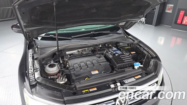 Volkswagen Tiguan (II) 2.0 TDI Prestige 2020 — фото 6