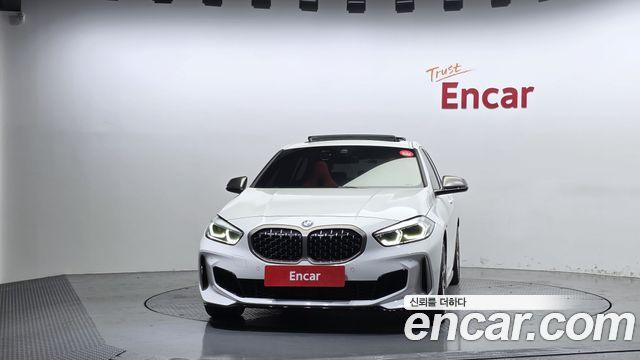 BMW 1 Series (F40) M135i xDrive 2022 — фото 3