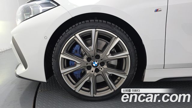 BMW 1 Series (F40) M135i xDrive 2022 — фото 5
