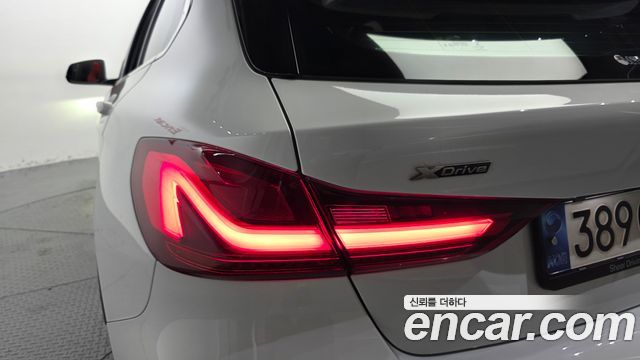 BMW 1 Series (F40) M135i xDrive 2022 — фото 23