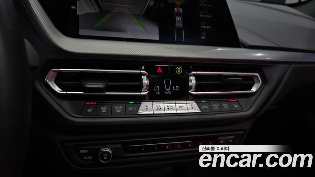 BMW 1 Series (F40) M135i xDrive 2022 — фото 31