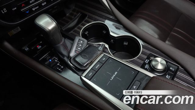 Lexus RX450h (IV) Executive 2022 — фото 9