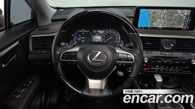 Lexus RX450h (IV) Executive 2022 — фото 18
