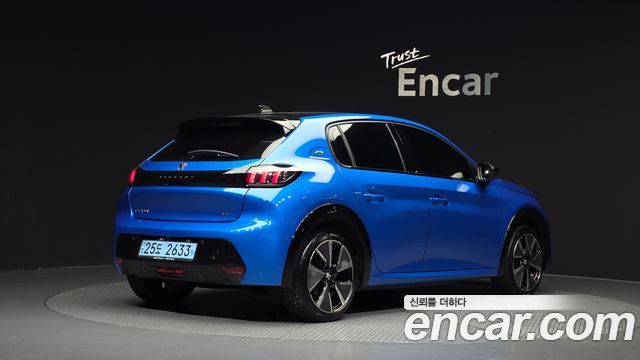 Peugeot e-208 (II) GT 2021 — фото 2