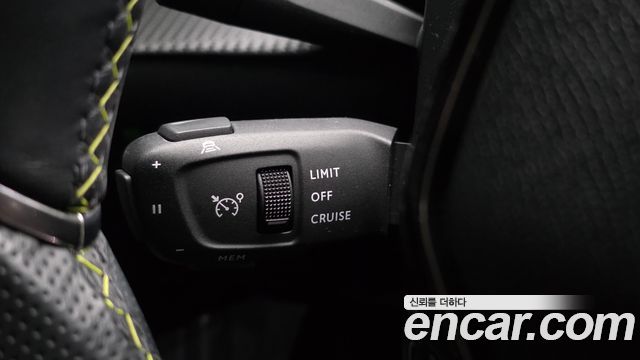 Peugeot e-208 (II) GT 2021 — фото 19