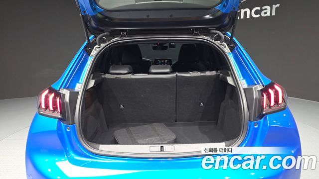 Peugeot e-208 (II) GT 2021 — фото 20
