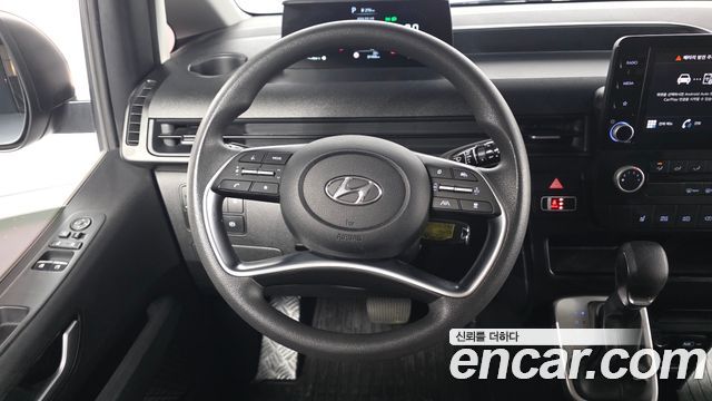 Hyundai Staria Cargo 5-Seater Smart 2023 — фото 13