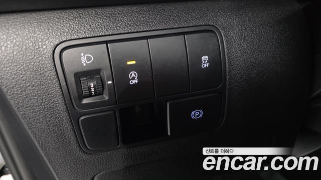 Hyundai Staria Cargo 5-Seater Smart 2023 — фото 18
