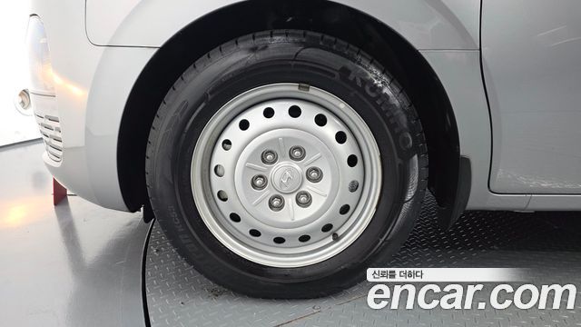Hyundai Staria Cargo 5-Seater Smart 2023 — фото 21
