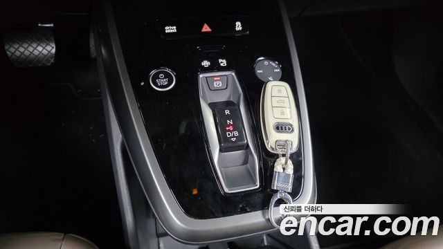 Audi Q4 e-tron (F4) 45 Premium 2025 — фото 9