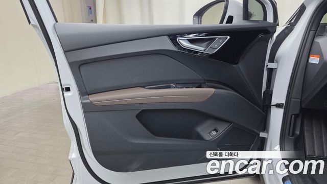 Audi Q4 e-tron (F4) 45 Premium 2025 — фото 24