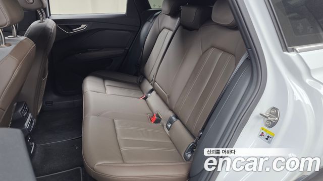 Audi Q4 e-tron (F4) 45 Premium 2025 — фото 26