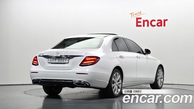 Mercedes-Benz E-Class (W213) E220d Exclusive 2017 — фото 2