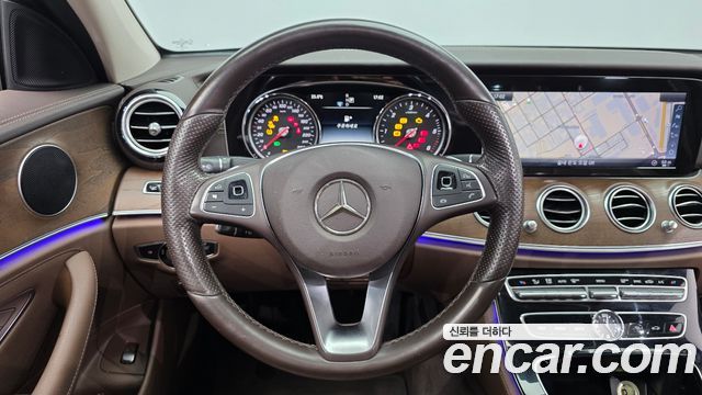 Mercedes-Benz E-Class (W213) E220d Exclusive 2017 — фото 13