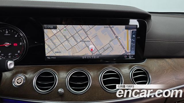 Mercedes-Benz E-Class (W213) E220d Exclusive 2017 — фото 14