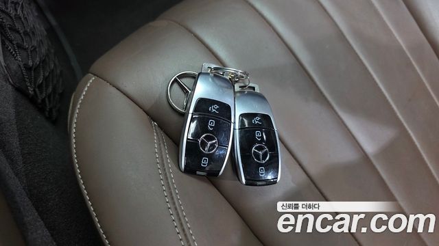 Mercedes-Benz E-Class (W213) E220d Exclusive 2017 — фото 27