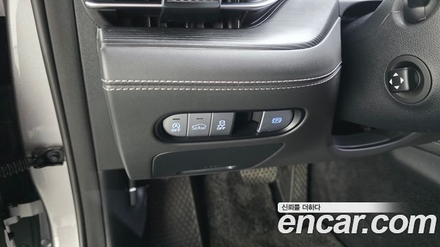 Genesis G90 (RS4) Gasoline 3.5 Turbo AWD 2022 — фото 31