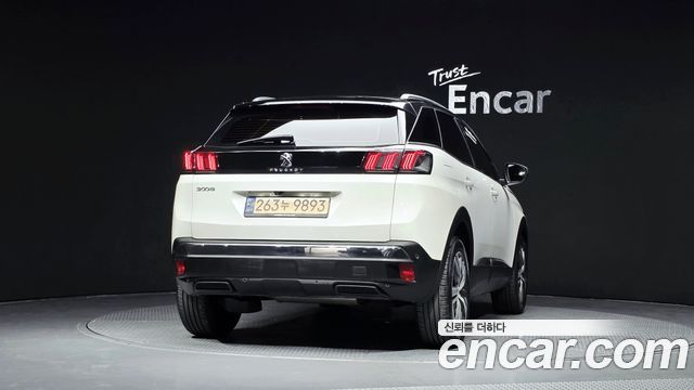 Peugeot 3008 (II) 1.2 Pure Tech Allure 2022 — фото 4