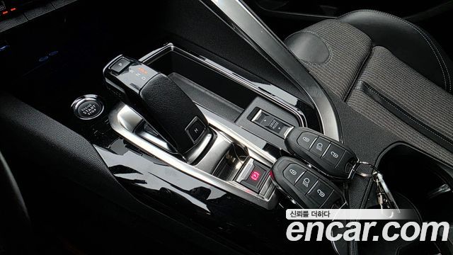 Peugeot 3008 (II) 1.2 Pure Tech Allure 2022 — фото 9