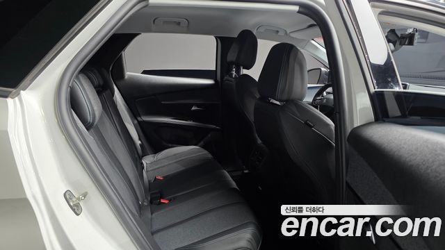 Peugeot 3008 (II) 1.2 Pure Tech Allure 2022 — фото 11