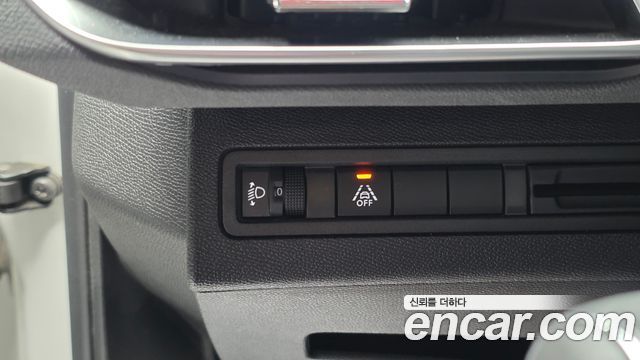 Peugeot 3008 (II) 1.2 Pure Tech Allure 2022 — фото 17