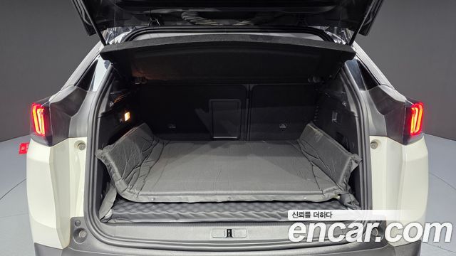 Peugeot 3008 (II) 1.2 Pure Tech Allure 2022 — фото 30
