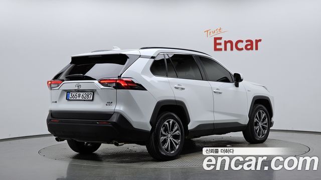 Toyota RAV4 (V) 2.5 2WD Hybrid XLE 2025 — фото 2