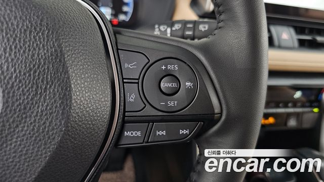 Toyota RAV4 (V) 2.5 2WD Hybrid XLE 2025 — фото 19