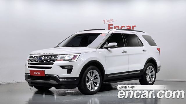 Ford Explorer 2.3 Limited 4WD 5th