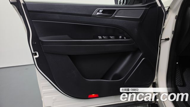 KG Mobility (SsangYong) Rexton Sports Khan Diesel 2.2 4WD Prestige 2022 — фото 24