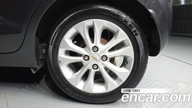 Chevrolet Spark Premier 2019 — фото 21