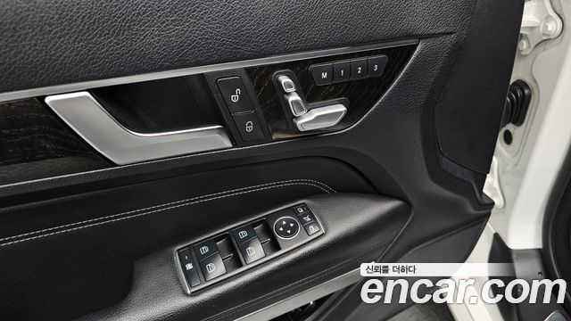 Mercedes-Benz E-Class (W212) E200 Cabriolet 2014 — фото 16