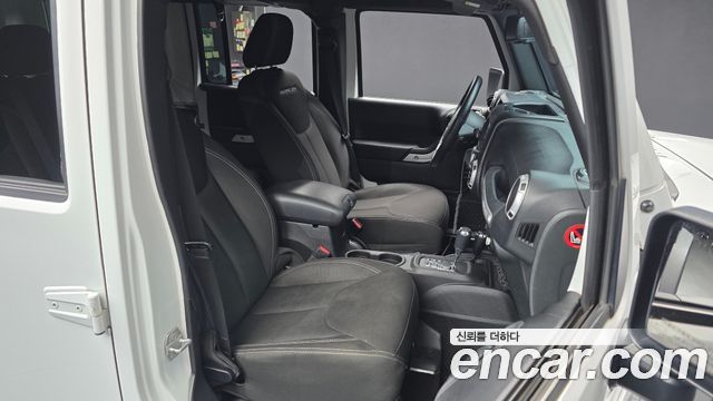 Jeep Wrangler (JK) 2.8 Diesel Rubicon 4Door 2015 — фото 11