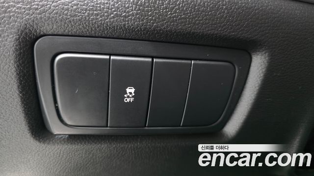 KG Mobility (SsangYong) Korando C 2.0 Advanture 60th Edition 2WD 2015 — фото 13